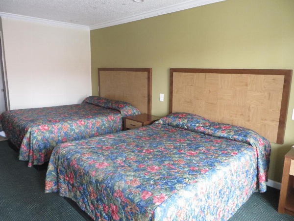 National Inn Garden Grove image 4